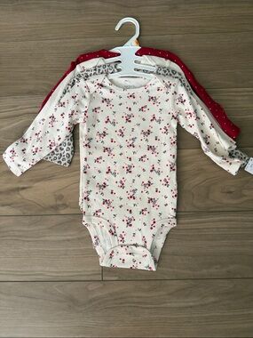 Carters 3 pack long sleeve bodysuits